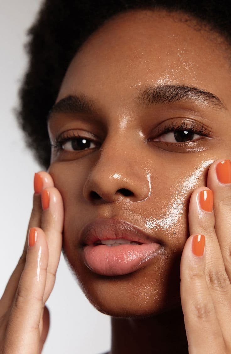 girl with oily skin moisturised